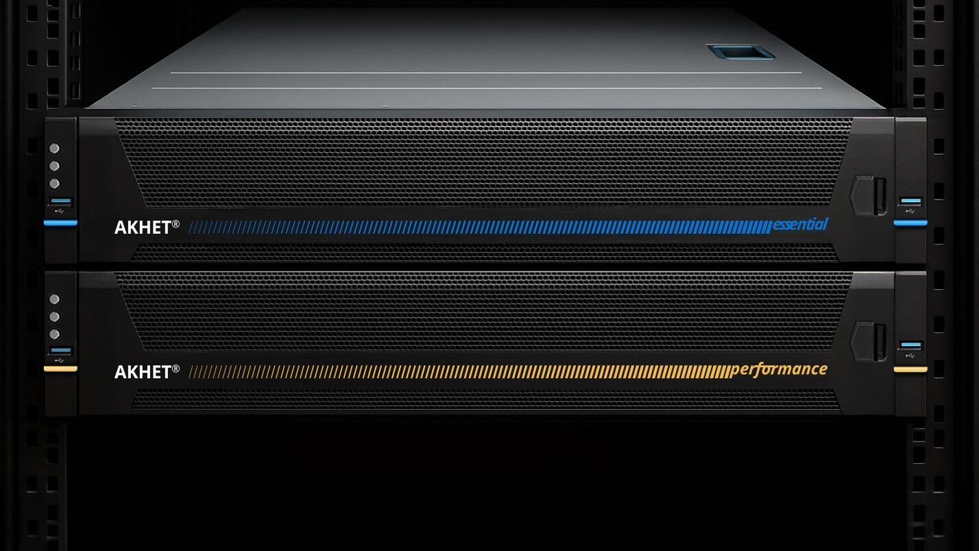 AKHET Essential und AKHET Performance Serverplattformen von Pyramid Computer im Rack für Enterprise und HPC Anwendungen